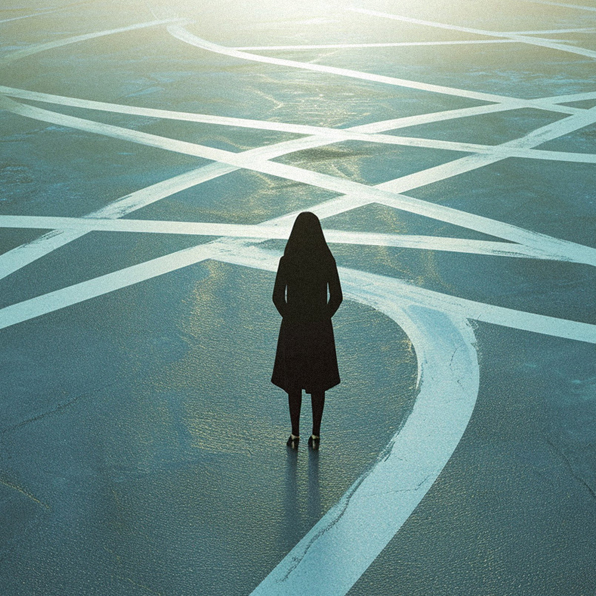 當人生走到十字路口,你最需要的不是答案,而是能看見真實自己|林霖老師命理諮詢