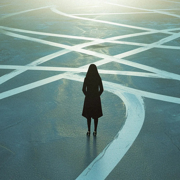 當人生走到十字路口，你最需要的不是答案，而是能看見真實自己｜林霖老師命理諮詢