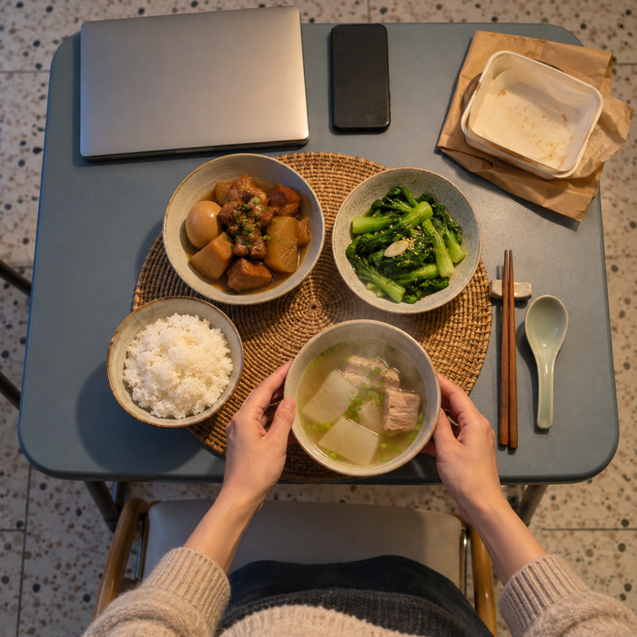 外送都在床上吃？沒在開伙的家，也需要一個好好吃飯的角落